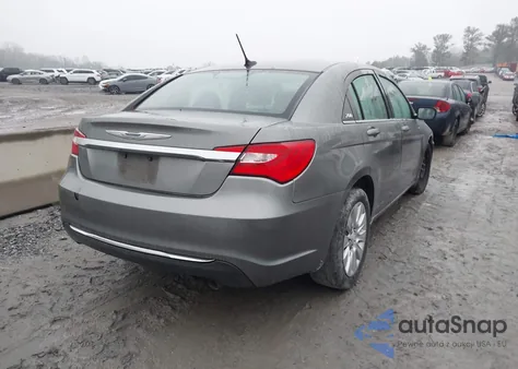 2012 Chrysler 200 Lx z USA, uszkodzony, nr VIN 1C3CCBAB7CN319312